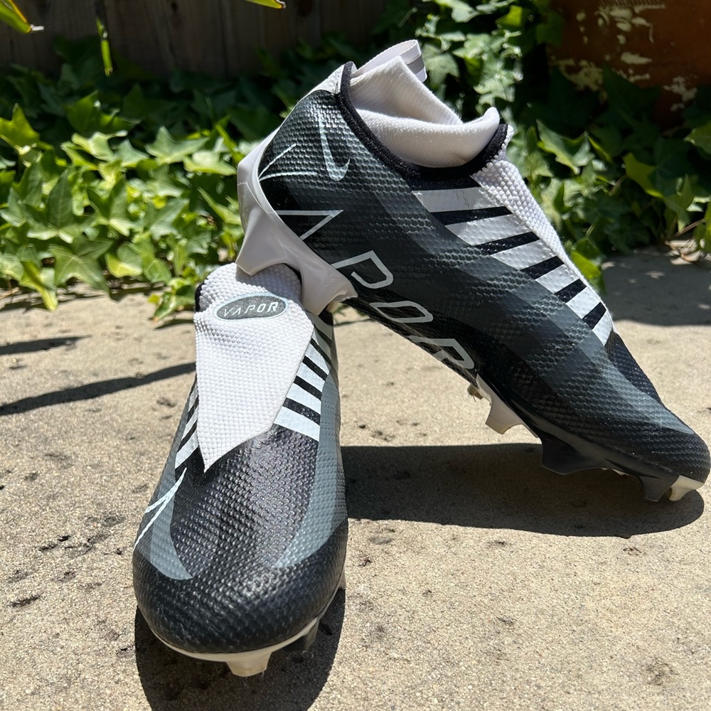 Nike Vapor Football Cleats | Men’s Size 10